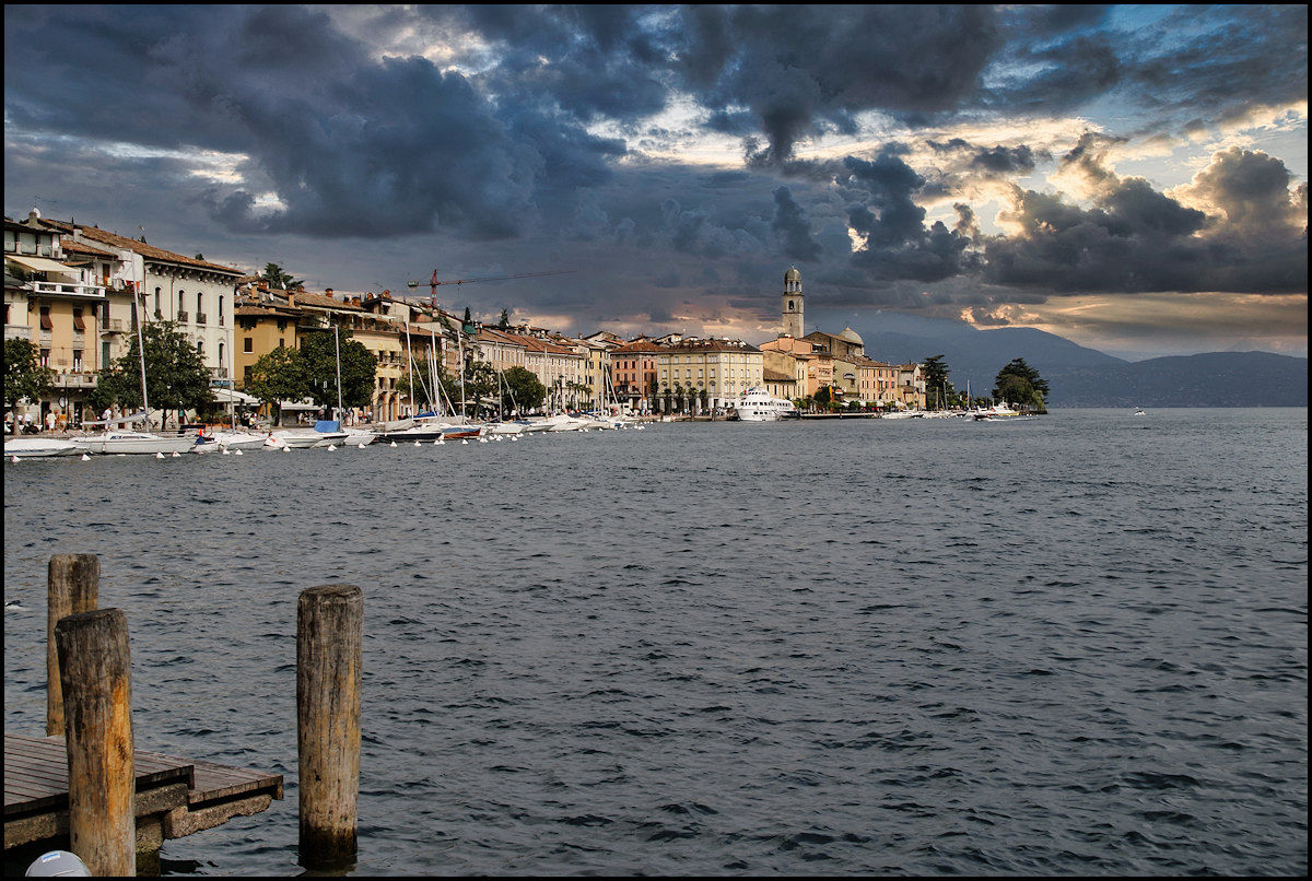 Aufkommendes Gewitter am Gardasee